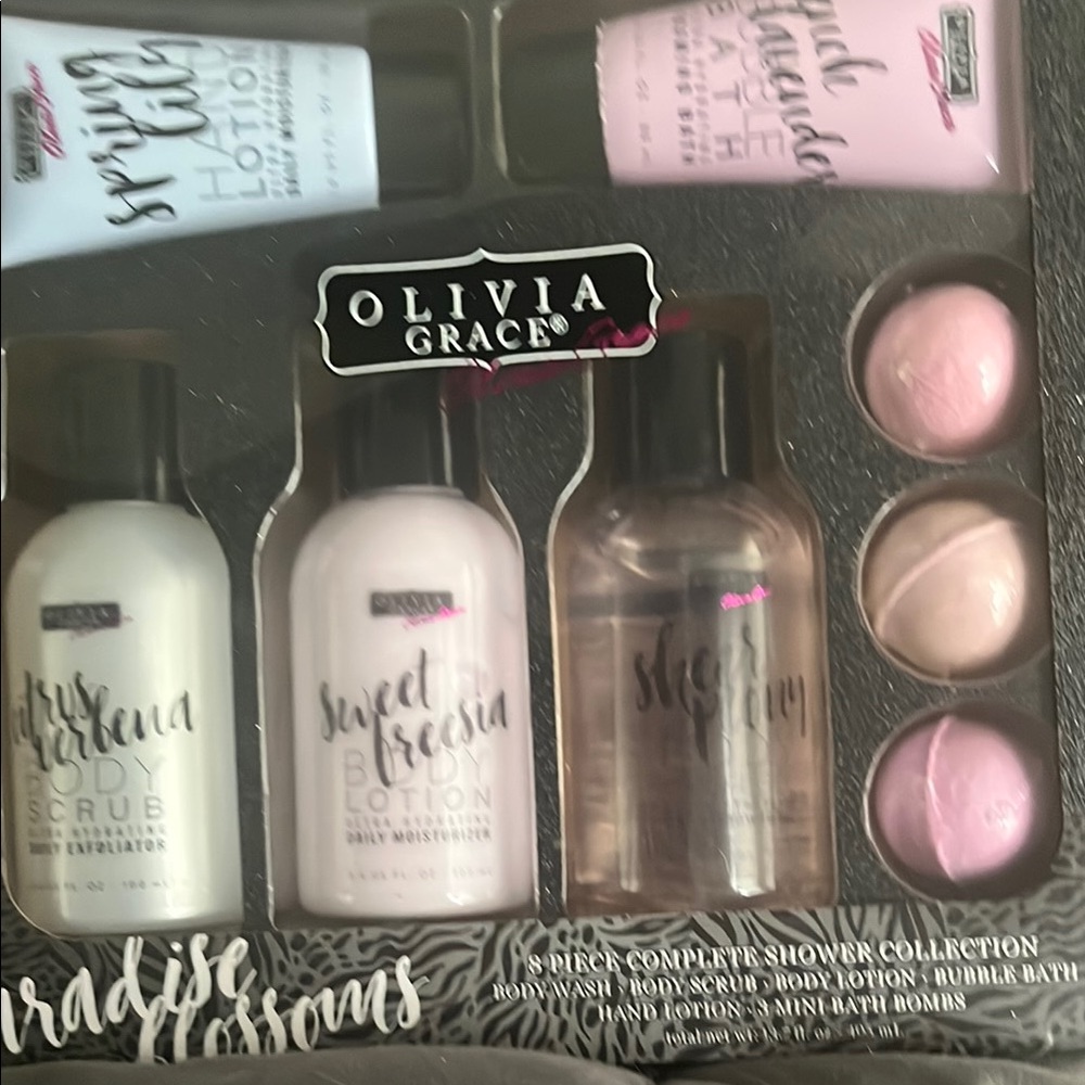 Olivia Rae Pink and White Makeup Collection